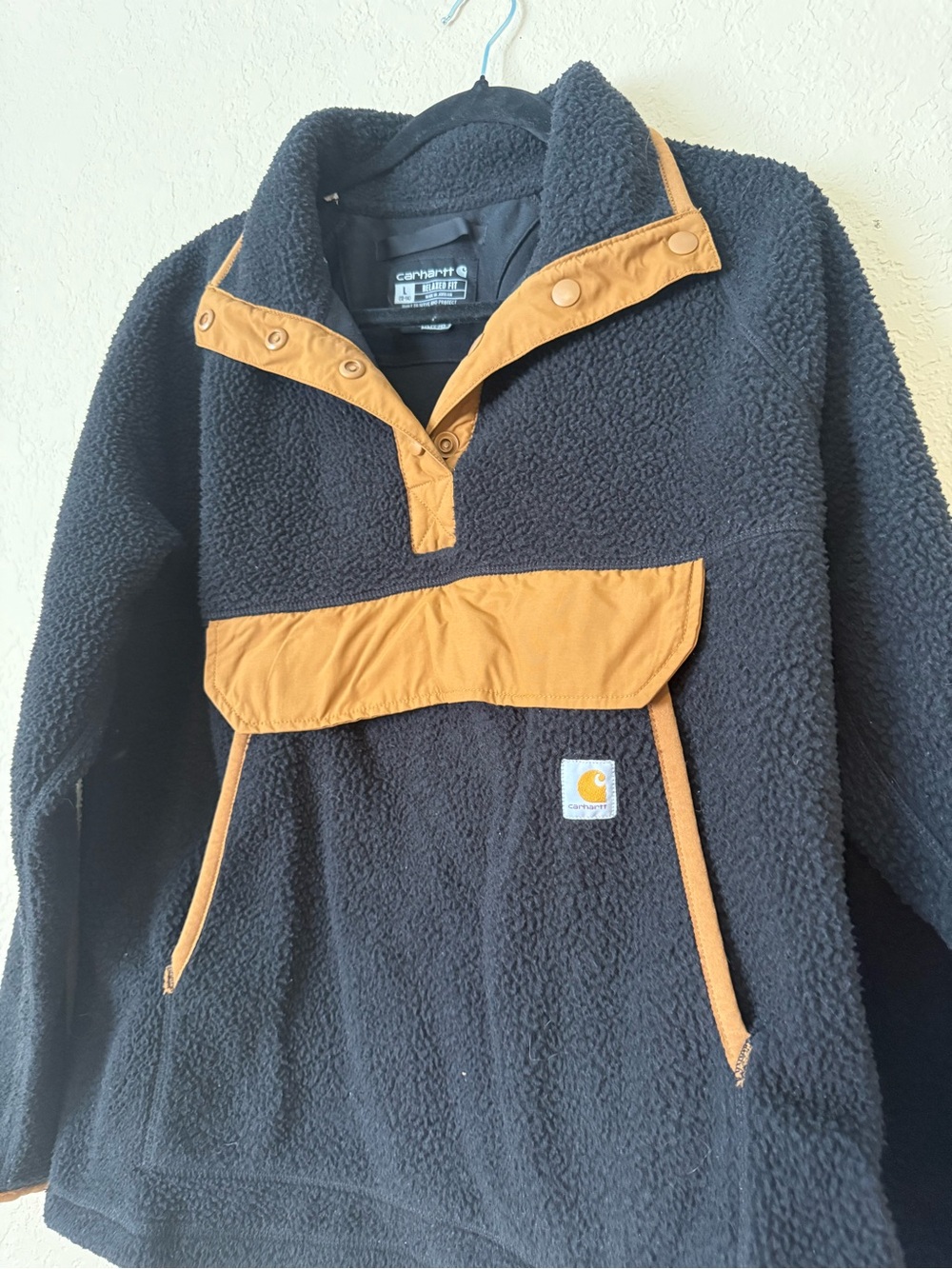 Adorable Sherpa Carhartt Sweater - Picture 3 of 7